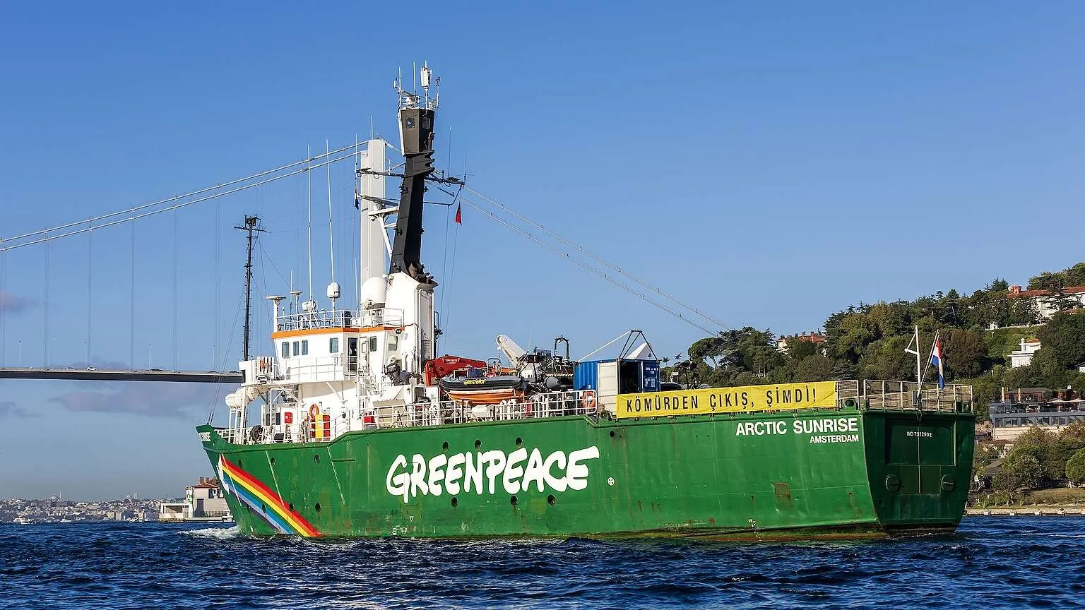 Arctic Sunrise İstanbul’da: “Kömürden çıkış, şimdi”