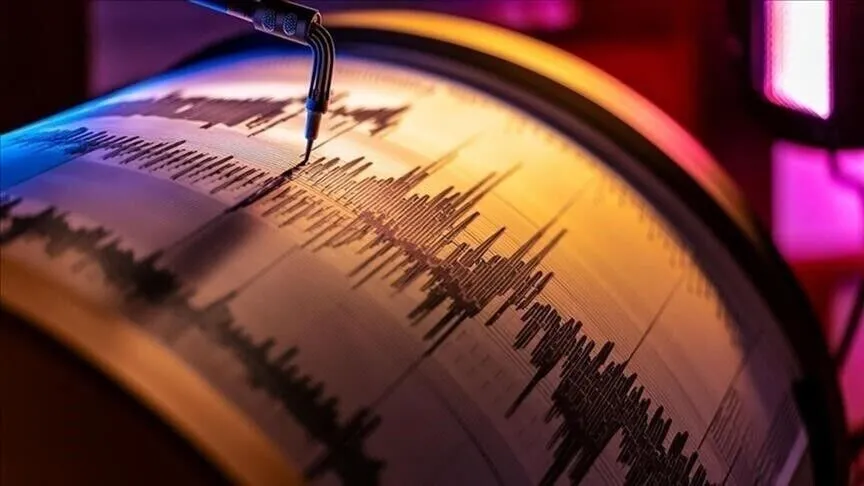 Endonezya'da korkutan deprem! 6,6 ile sarsıldı